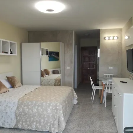 In San Marcos, With Wonderful Sea View, Pool Access, Enclosed G Apartment San Marcos (Tenerife)